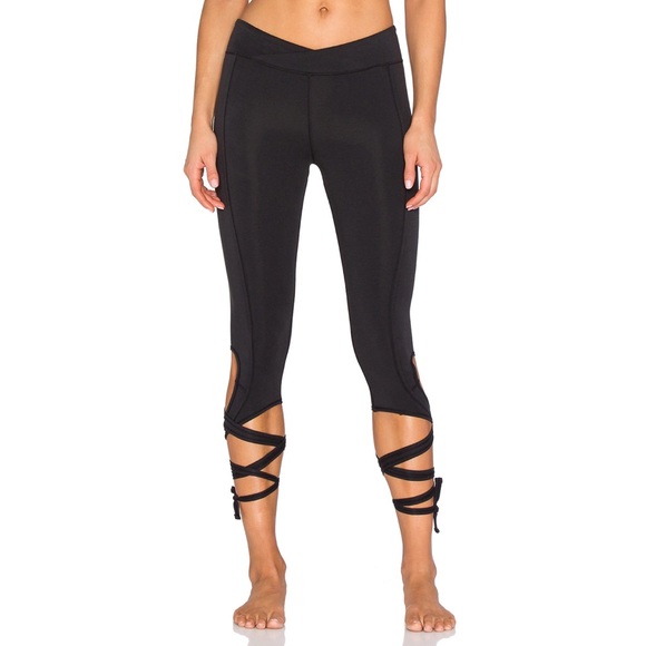 Free People Movement Turnout Wrap Leggings Crossover Waist Tie Black Capri Small